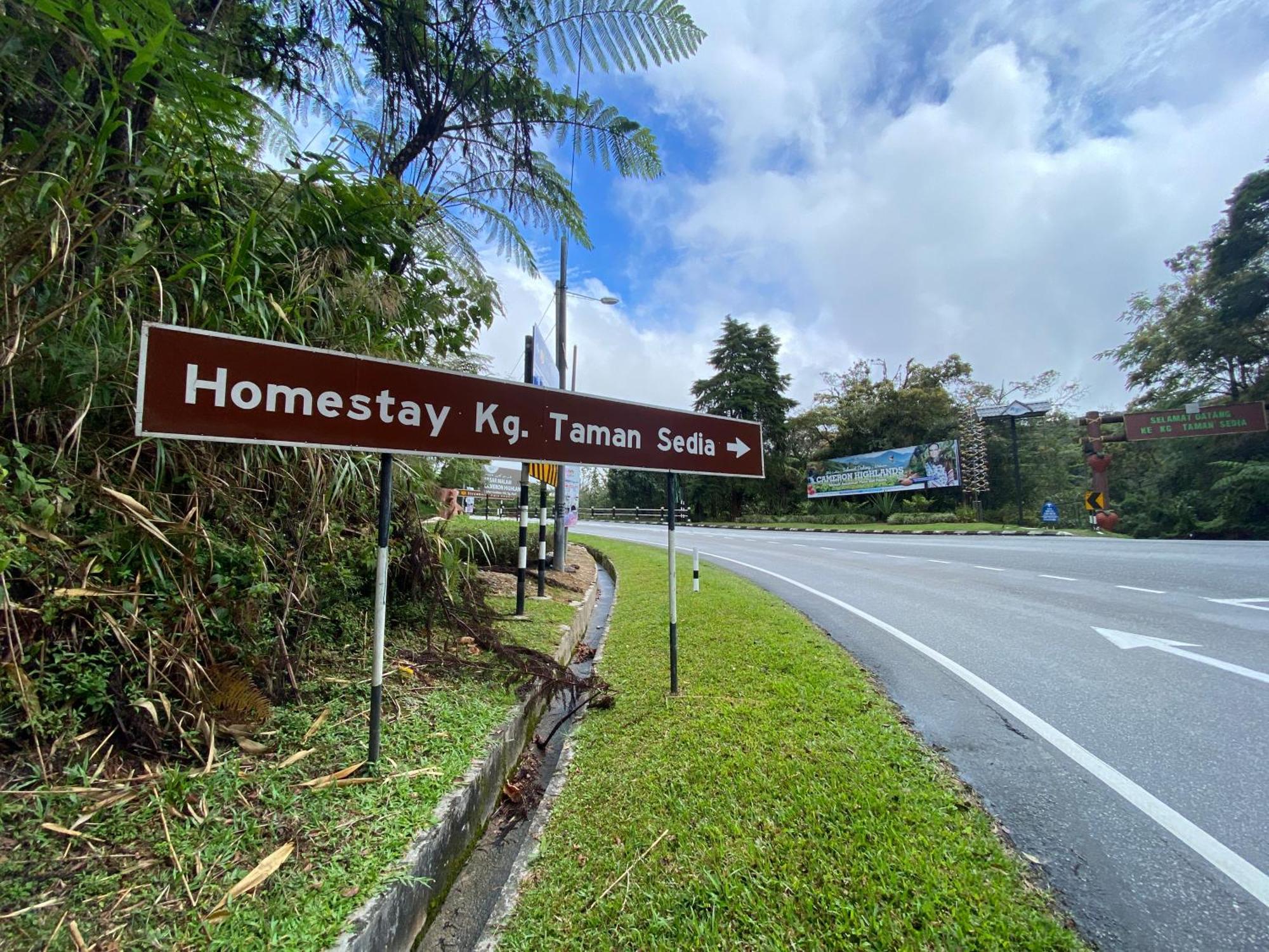 Aiza Homestay Opposite Abang Strawberry Taman Sedia تاناه راتا المظهر الخارجي الصورة